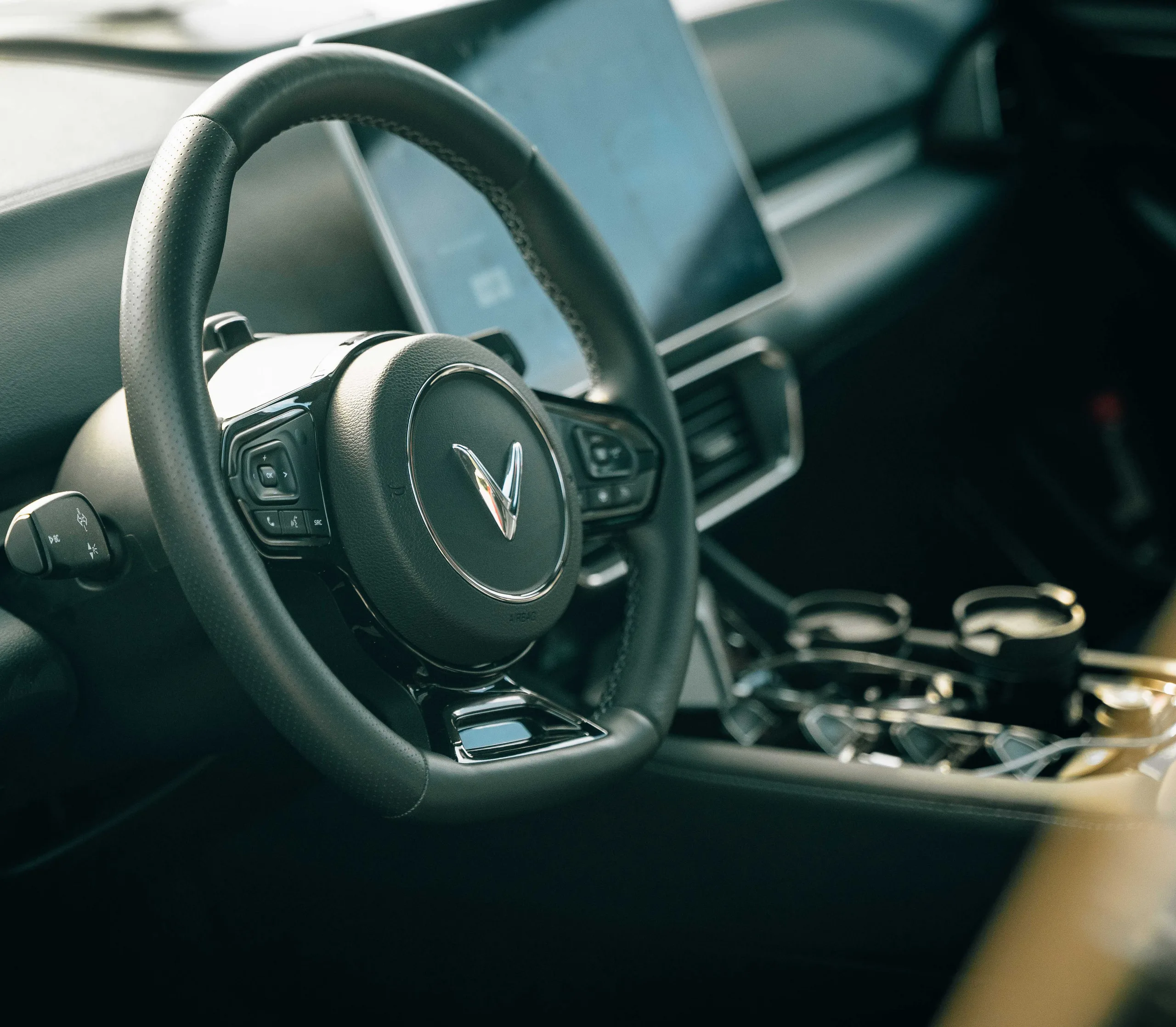 vinfast car scene 12
